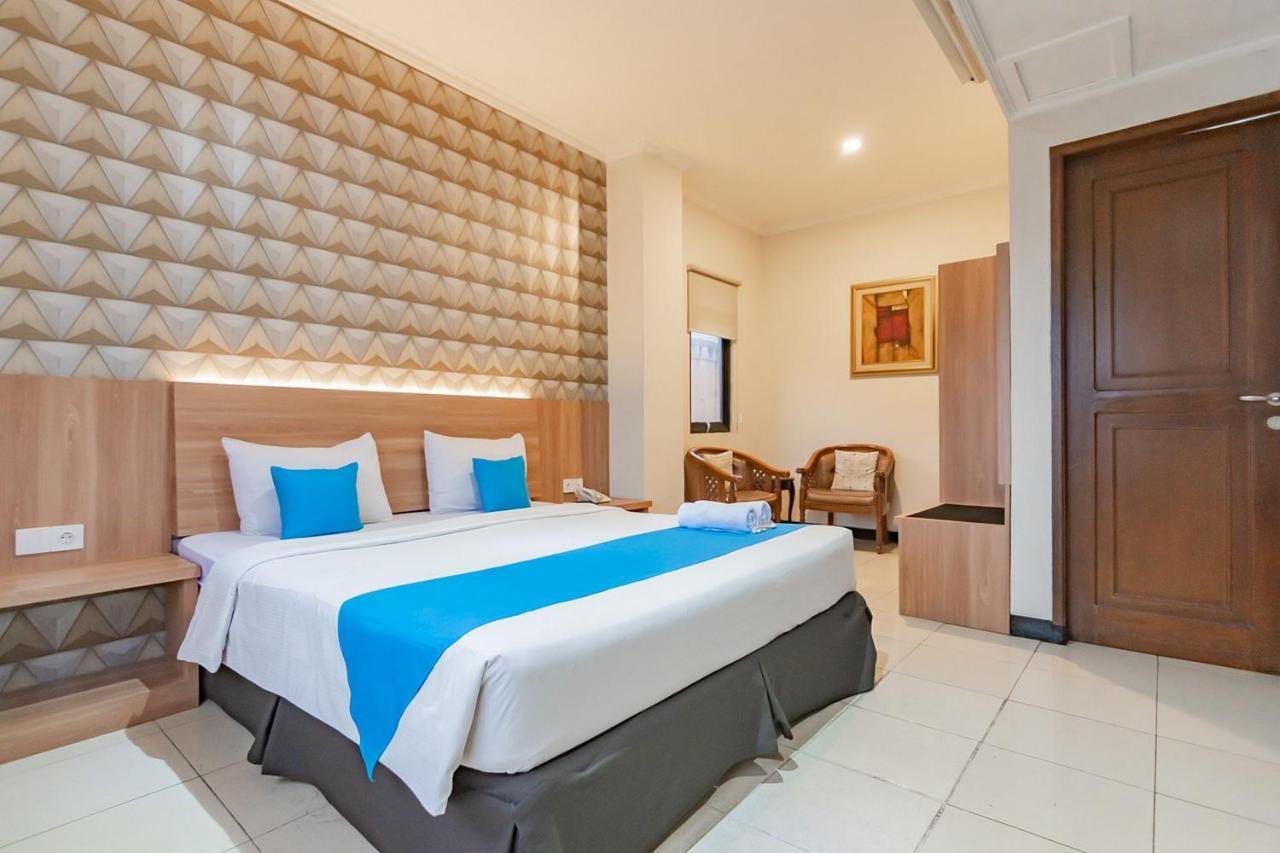 Cihampelas Hotel 2 Mitra Reddoorz Bandung Exterior foto